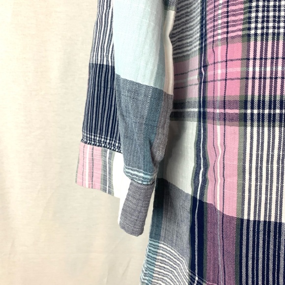 Croft and Barrow Roll tab 3/4 sleeve plaid button up shirt, size M - Picture 5 of 6